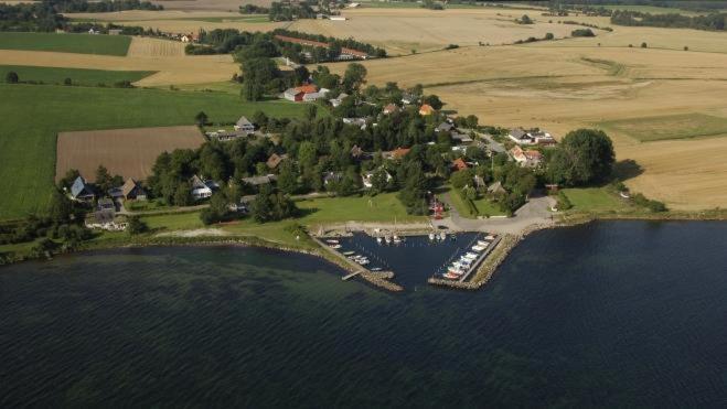 Den Gamle Gaard Apartments Nysted Esterno foto